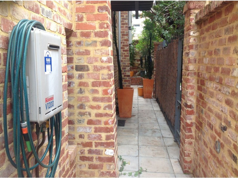 4B Council Place, East Fremantle WA 6158