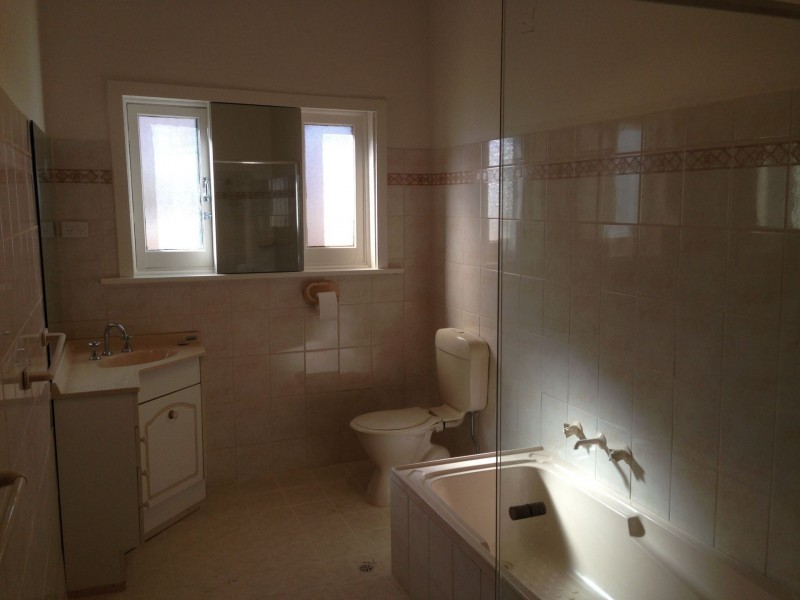 46 May Terrace, Ottoway SA 5013