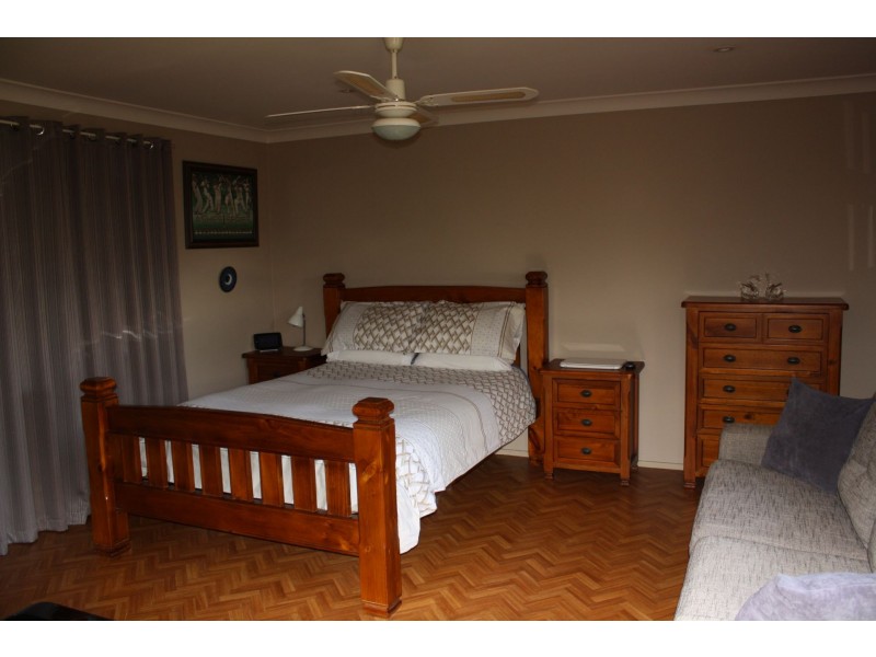 57 Salisbury Drive, Nowra NSW 2541