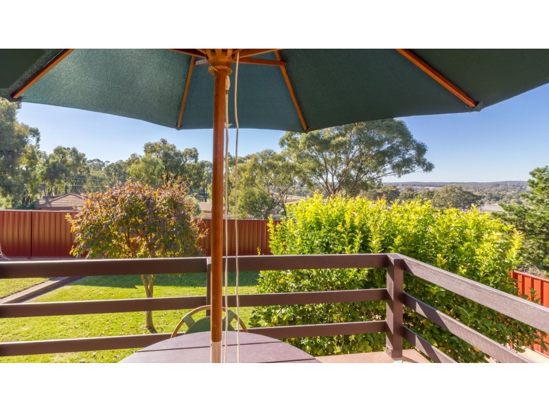 14 Molesworth Road, Kangaroo Flat VIC 3555