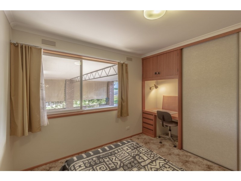 14 Molesworth Road, Kangaroo Flat VIC 3555