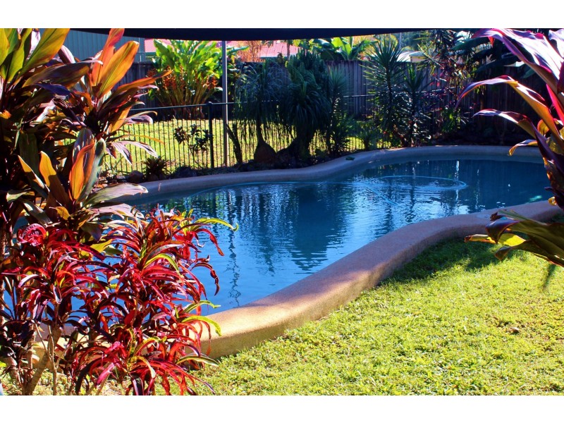 Bentley Park QLD 4869