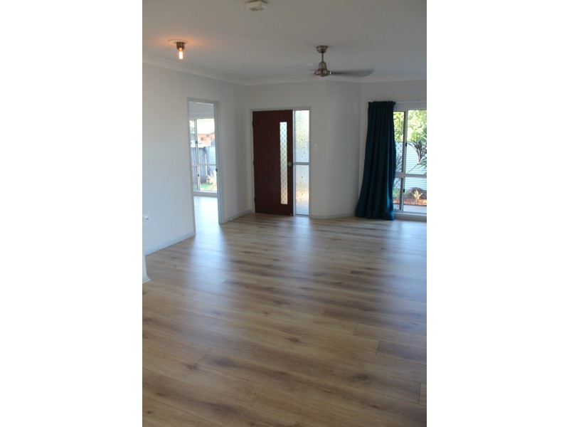 Bentley Park QLD 4869