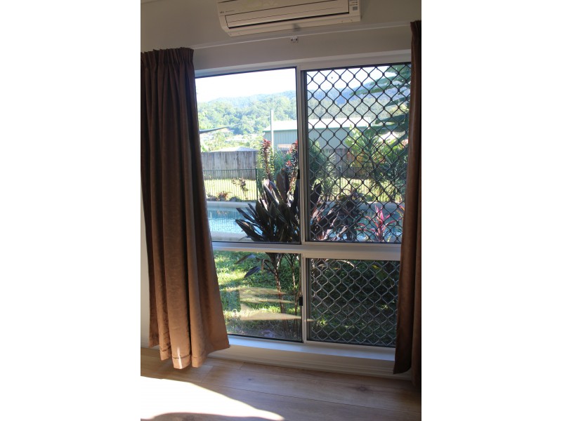 Bentley Park QLD 4869