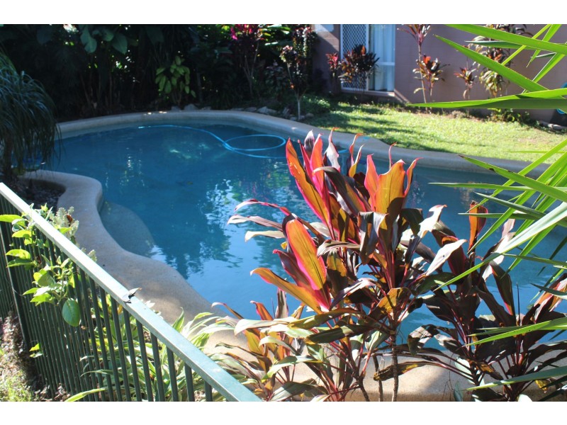 Bentley Park QLD 4869