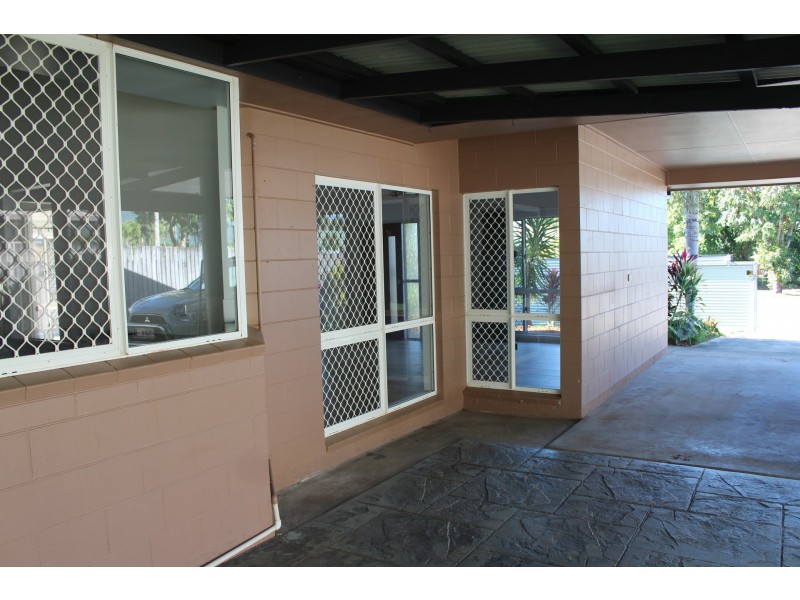 Bentley Park QLD 4869