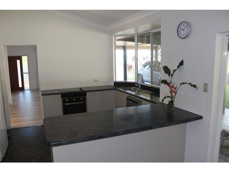 Bentley Park QLD 4869