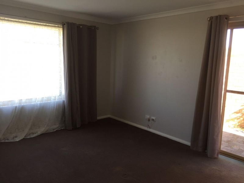 11 Carbine Loop, Banksia Grove WA 6031