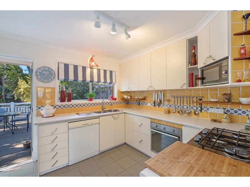 128 Kylie Avenue, Ferny Hills QLD 4055