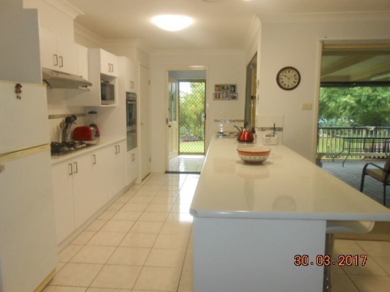 10 Compass Cl, Tea Gardens NSW 2324
