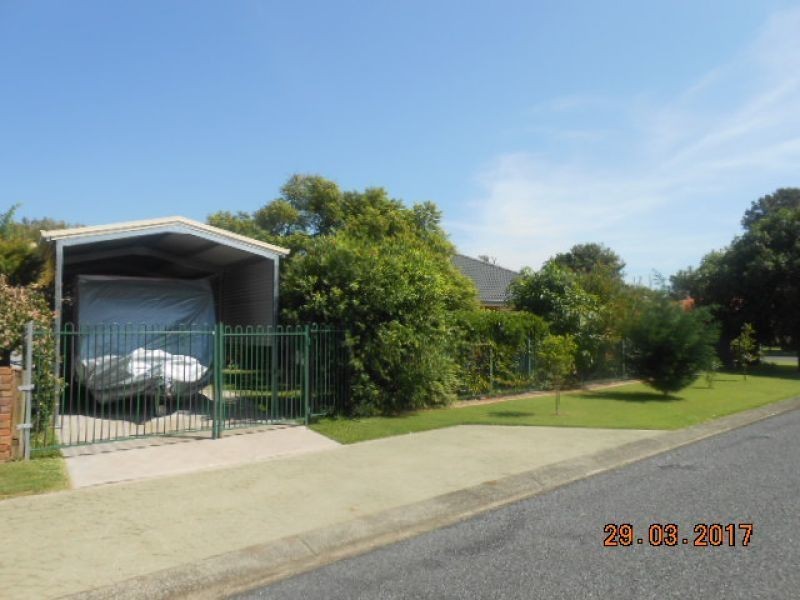 10 Compass Cl, Tea Gardens NSW 2324