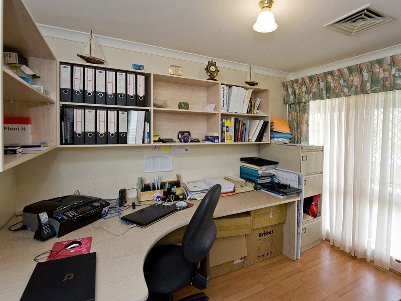 4 Durrow Close, Ballajura WA 6066