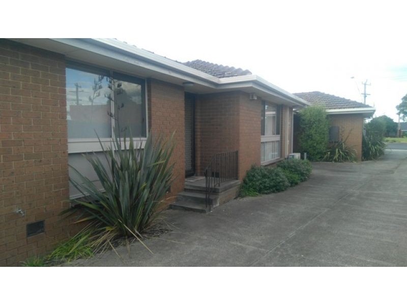 2/71 Cheddar Rd, Reservoir VIC 3073