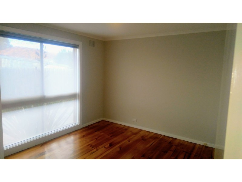 2/71 Cheddar Rd, Reservoir VIC 3073