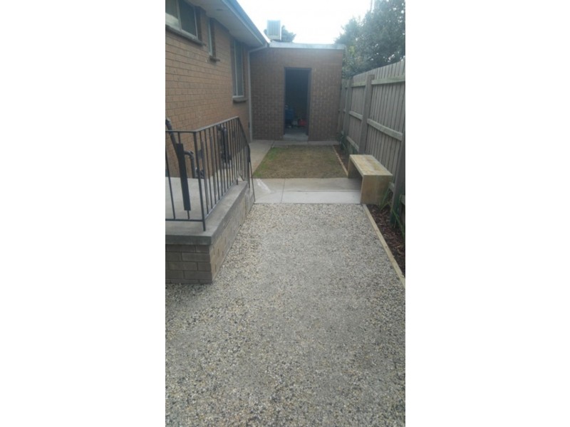 2/71 Cheddar Rd, Reservoir VIC 3073