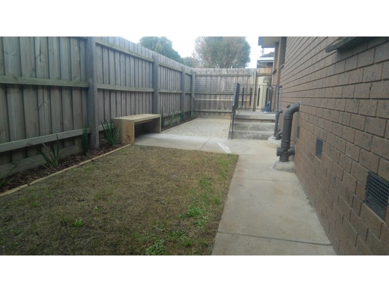 2/71 Cheddar Rd, Reservoir VIC 3073