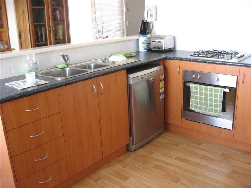 7/7 Barfield Road, Hammond Park WA 6164