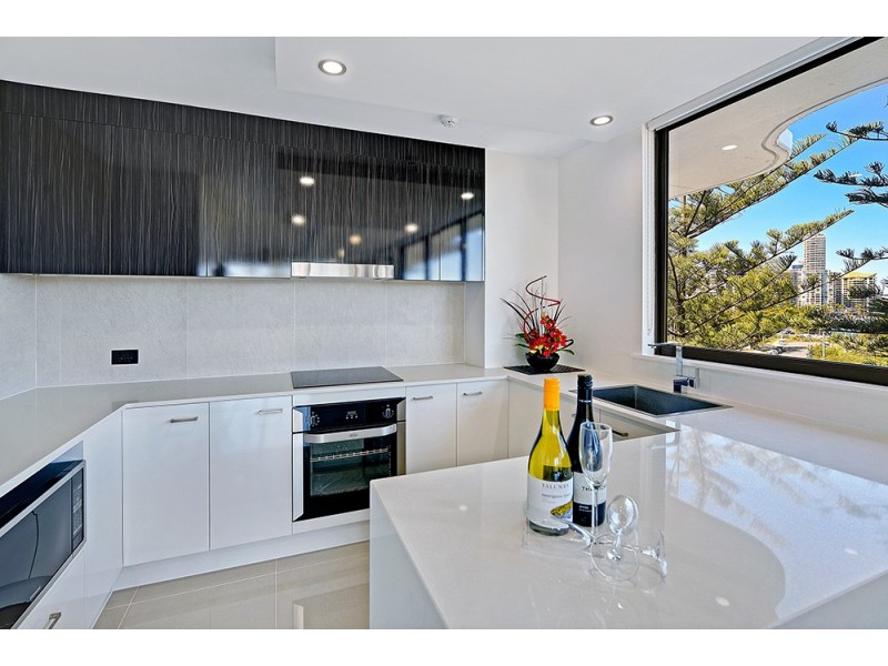 20/43 Enderley Avenue, Surfers Paradise QLD 4217