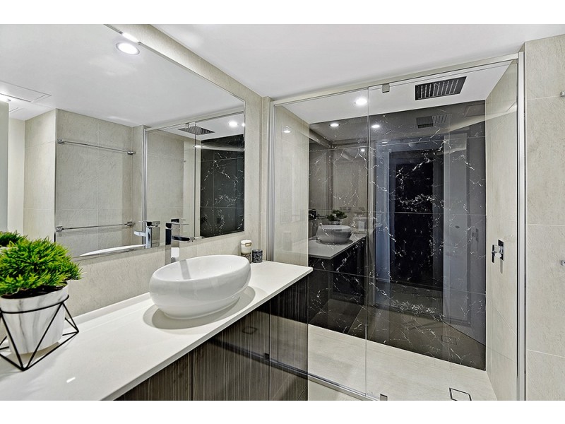 20/43 Enderley Avenue, Surfers Paradise QLD 4217