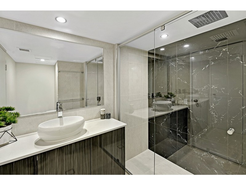 20/43 Enderley Avenue, Surfers Paradise QLD 4217
