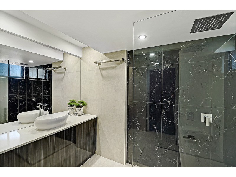 20/43 Enderley Avenue, Surfers Paradise QLD 4217