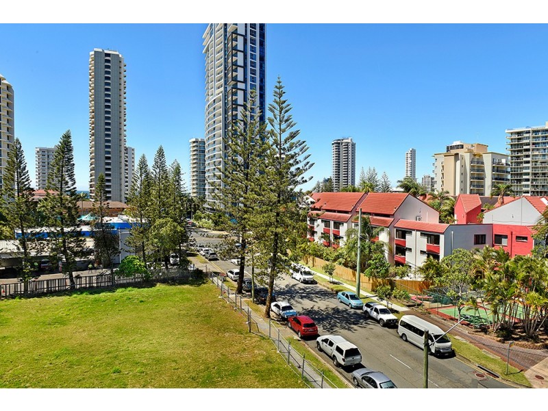 20/43 Enderley Avenue, Surfers Paradise QLD 4217
