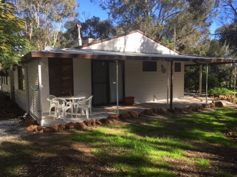 386 Refractory Road, Bakers Hill WA 6562