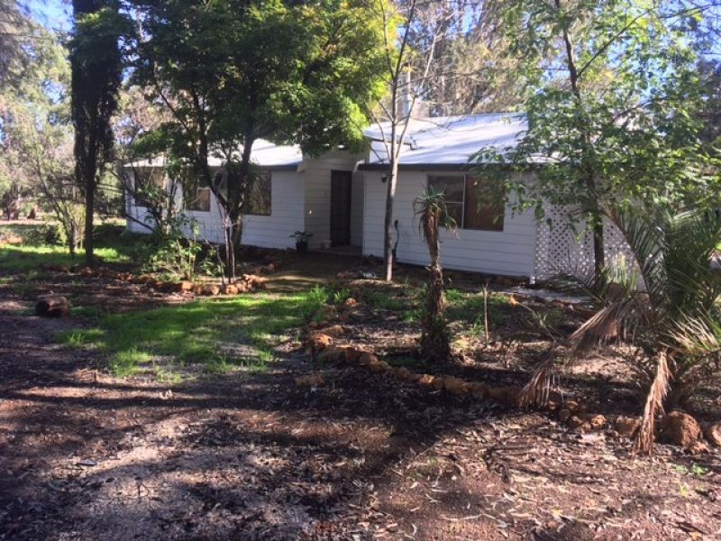 386 Refractory Road, Bakers Hill WA 6562