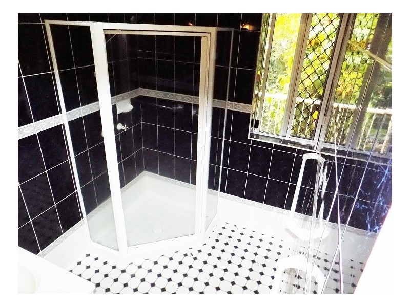 unit 2/28A WESTVIEW RD, Currumbin QLD 4223