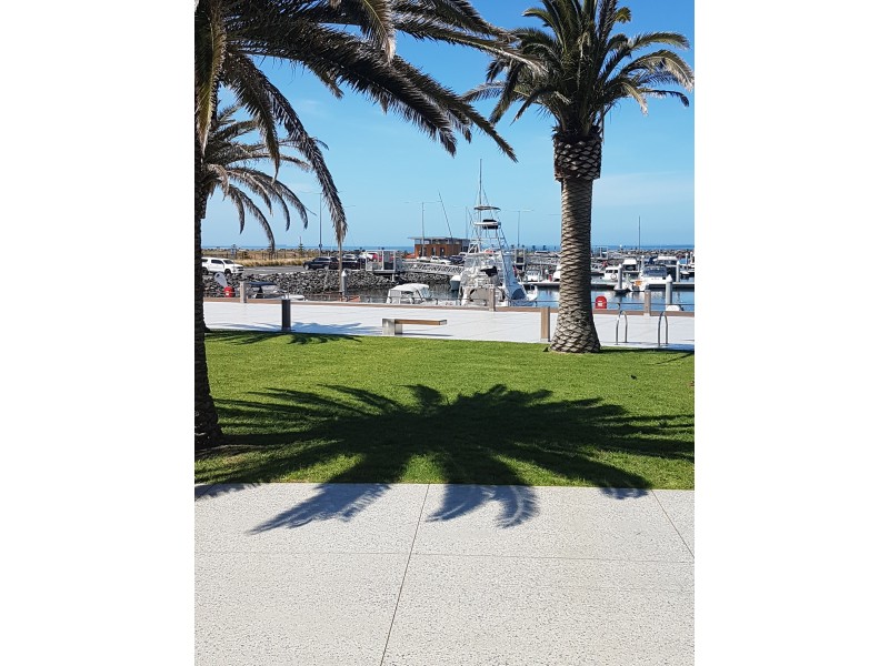 8112/1 Quay Blv, Werribee South VIC 3030