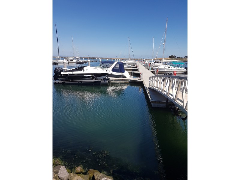 8112/1 Quay Blv, Werribee South VIC 3030