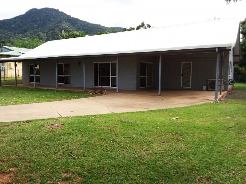 57 Harley Street, Kamerunga QLD 4870