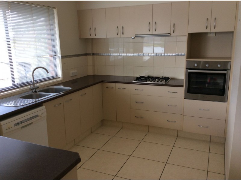 4/3 Barbet Place, Burleigh Waters QLD 4220