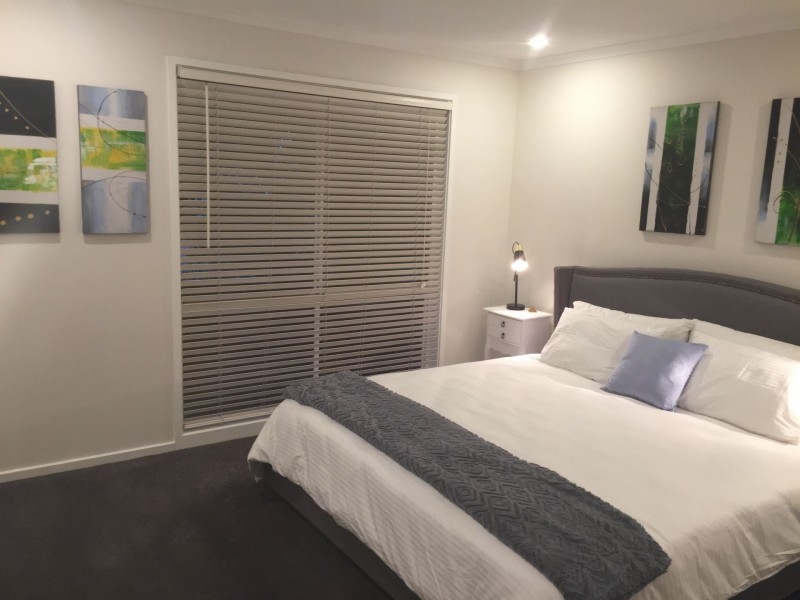 11 Gunyah Place, Glenfield Park NSW 2650