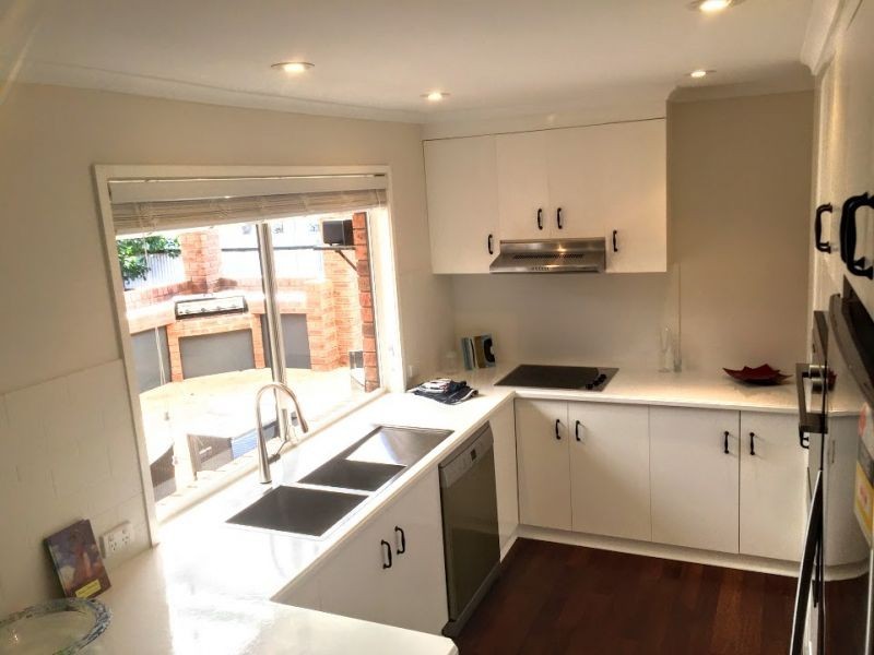 11 Gunyah Place, Glenfield Park NSW 2650