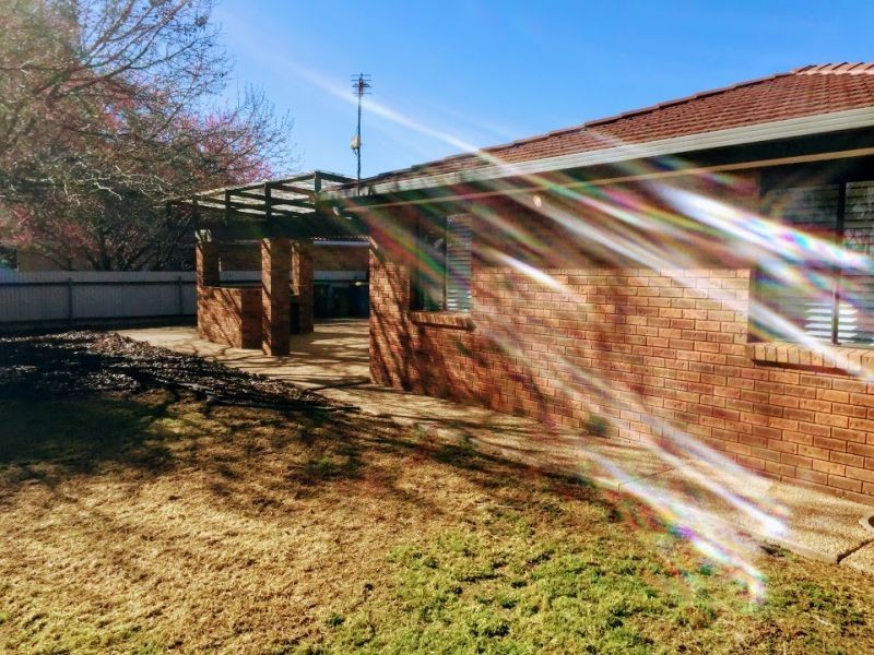 11 Gunyah Place, Glenfield Park NSW 2650
