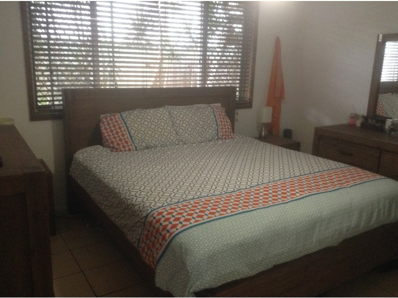 1/32 Nundah Avenue, Miami QLD 4220