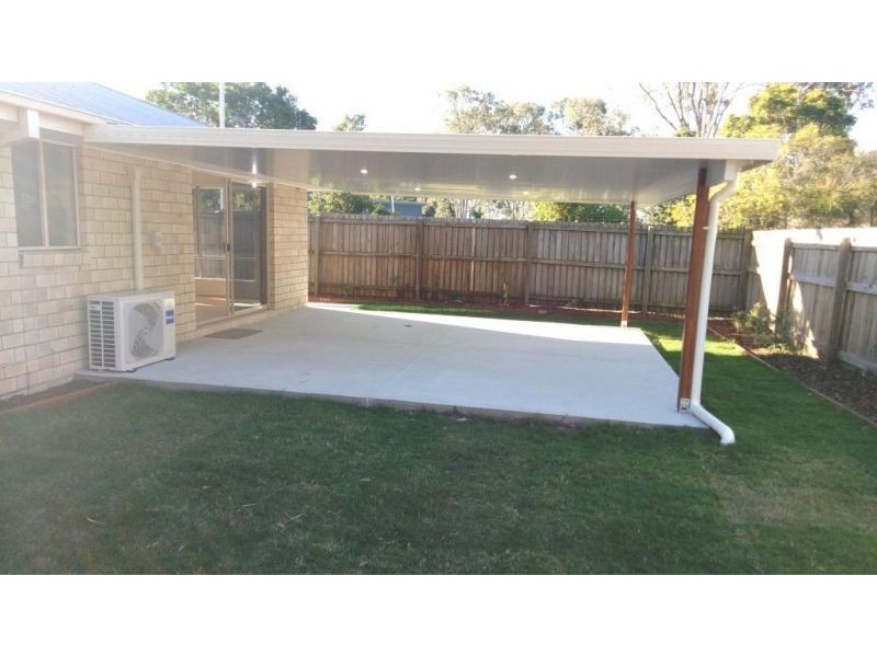 8 Shaw Place, Wynnum West QLD 4178
