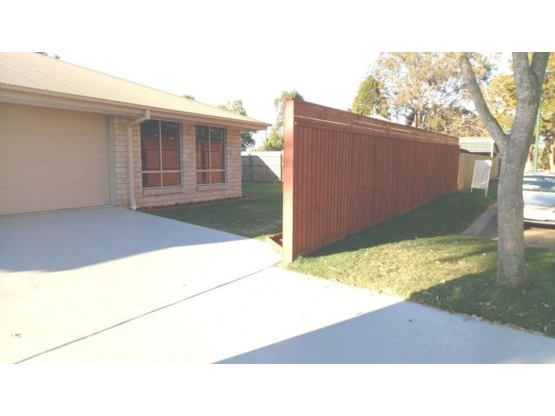 8 Shaw Place, Wynnum West QLD 4178