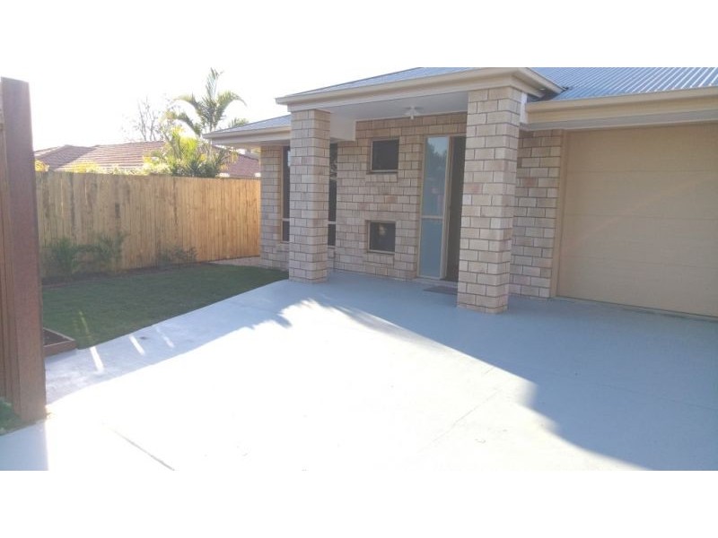 8 Shaw Place, Wynnum West QLD 4178