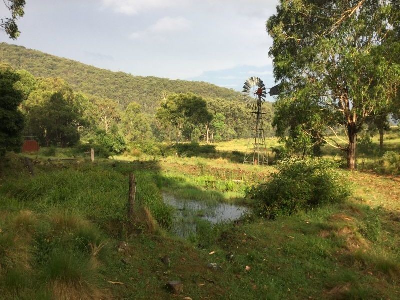 406 Shearers Rd, Hanging Rock NSW 2340