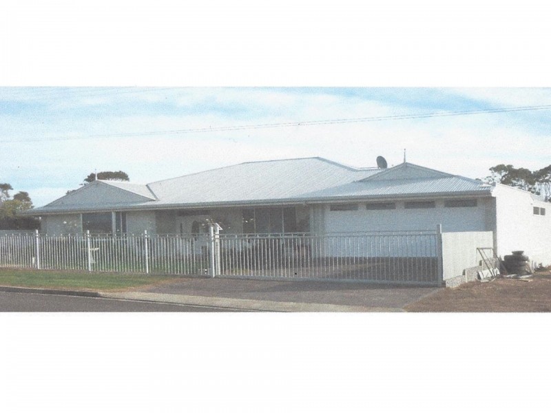 2 Regent St, Port Elliot SA 5212