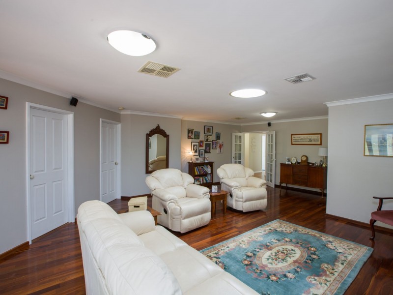 10 Koorden St, Dalyellup WA 6230