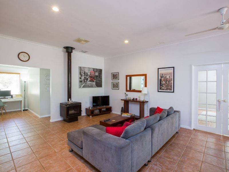 10 Koorden St, Dalyellup WA 6230