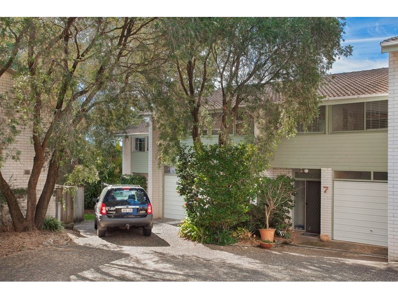 8/27 Tor Road, Dee Why NSW 2099