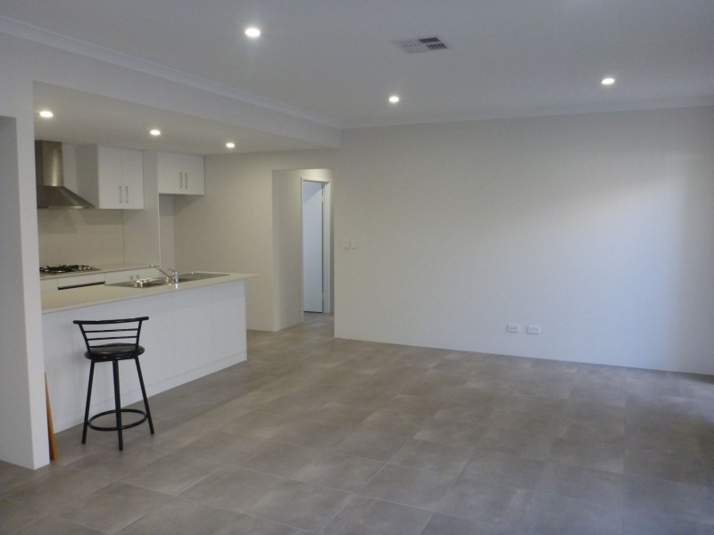 5/50 Middle Parkway, Canning Vale WA 6155
