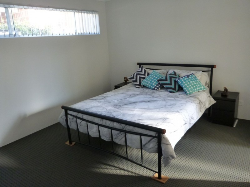 5/50 Middle Parkway, Canning Vale WA 6155