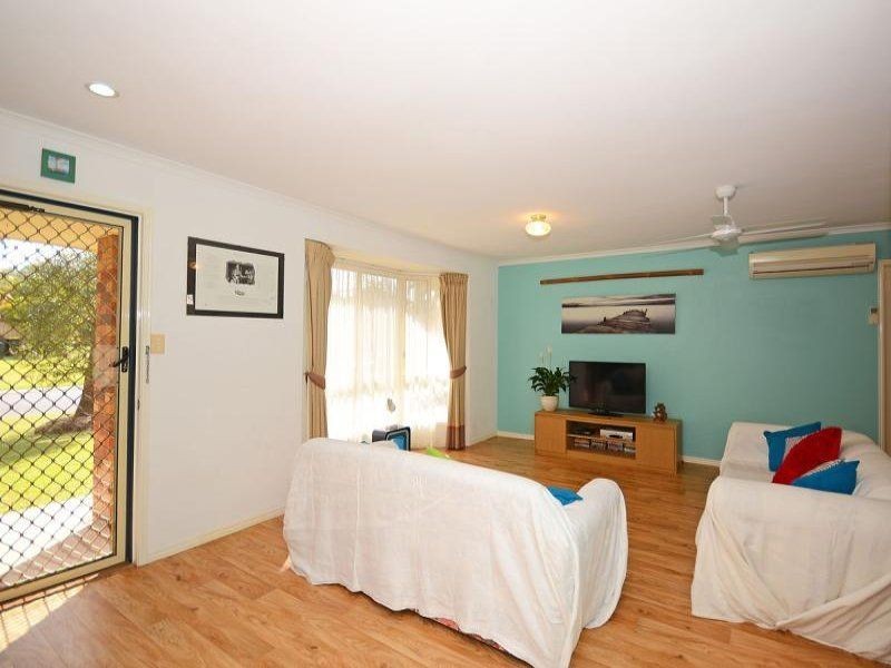 22 ocean view st, Point Vernon QLD 4655