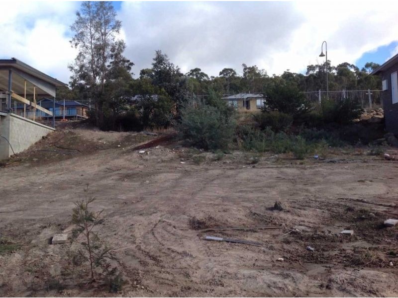 201 Tollard Drive, Rokeby TAS 7019
