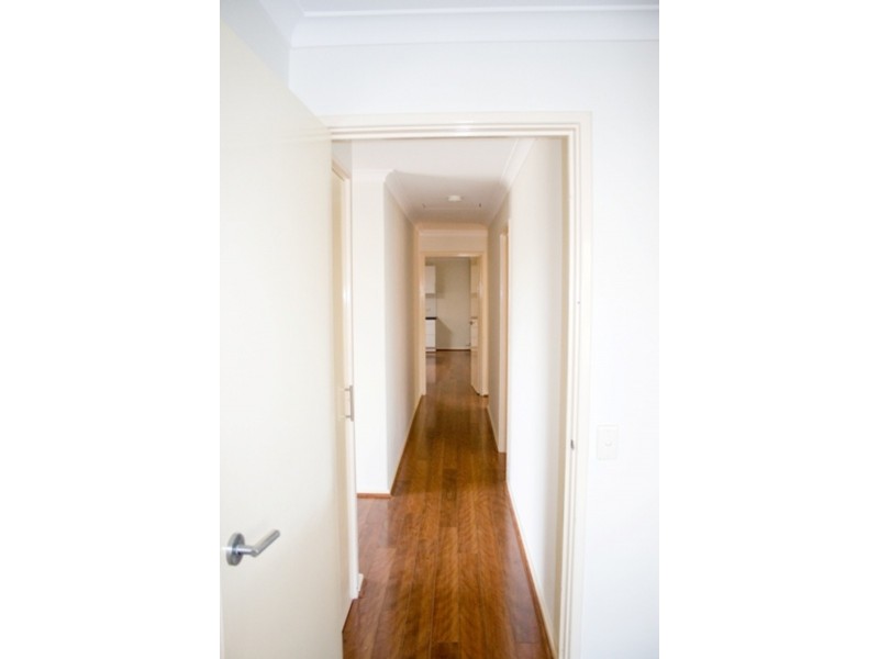 1 Carlton Place, Swan View WA 6056